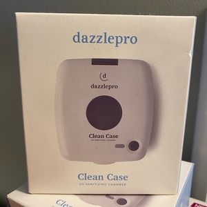 Dazzlepro clean case UV sanitizing device